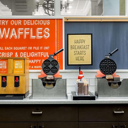 Hampton Inn Boston-Natick Ngoại thất bức ảnh