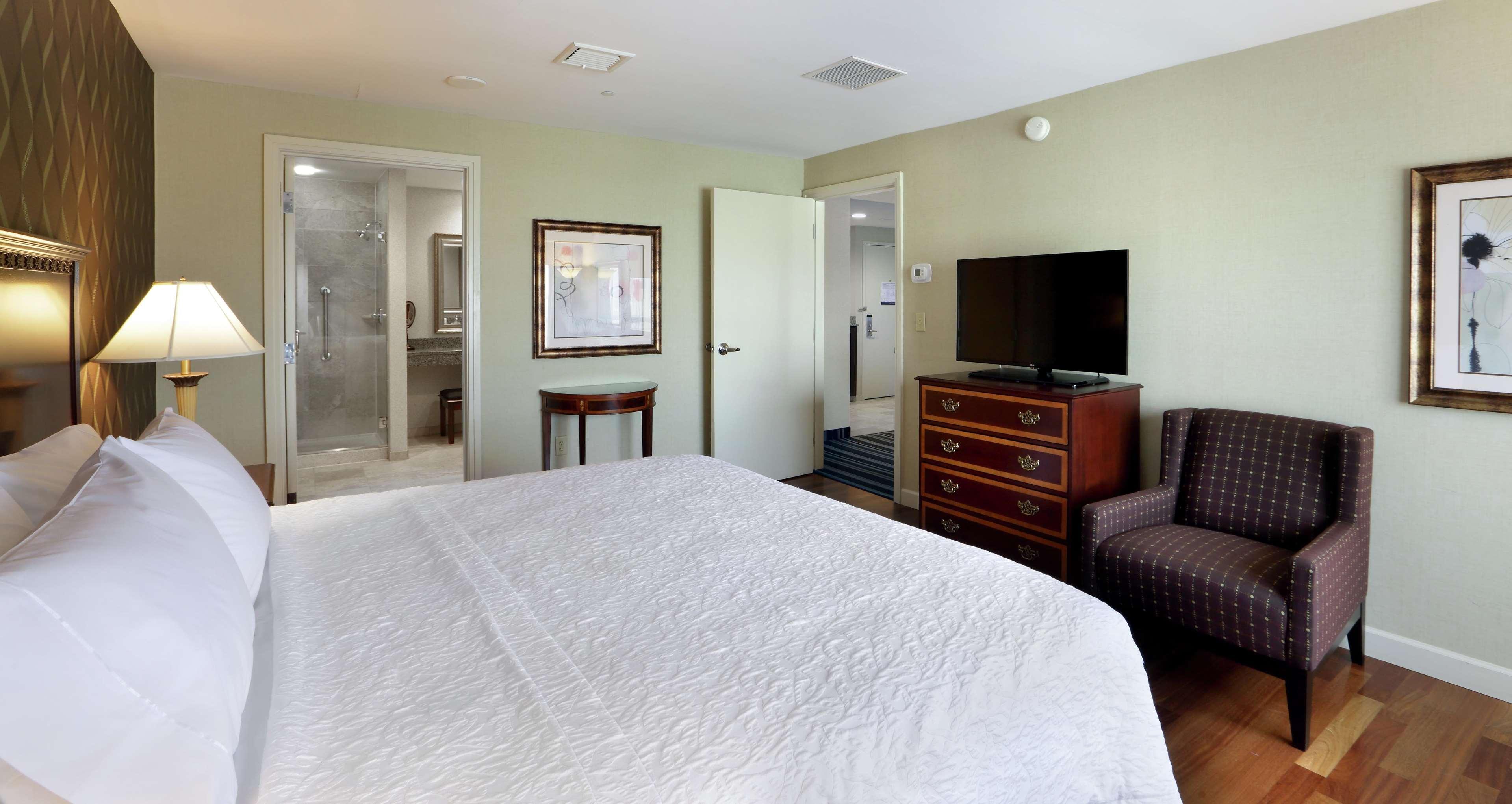 Hampton Inn Boston-Natick Ngoại thất bức ảnh