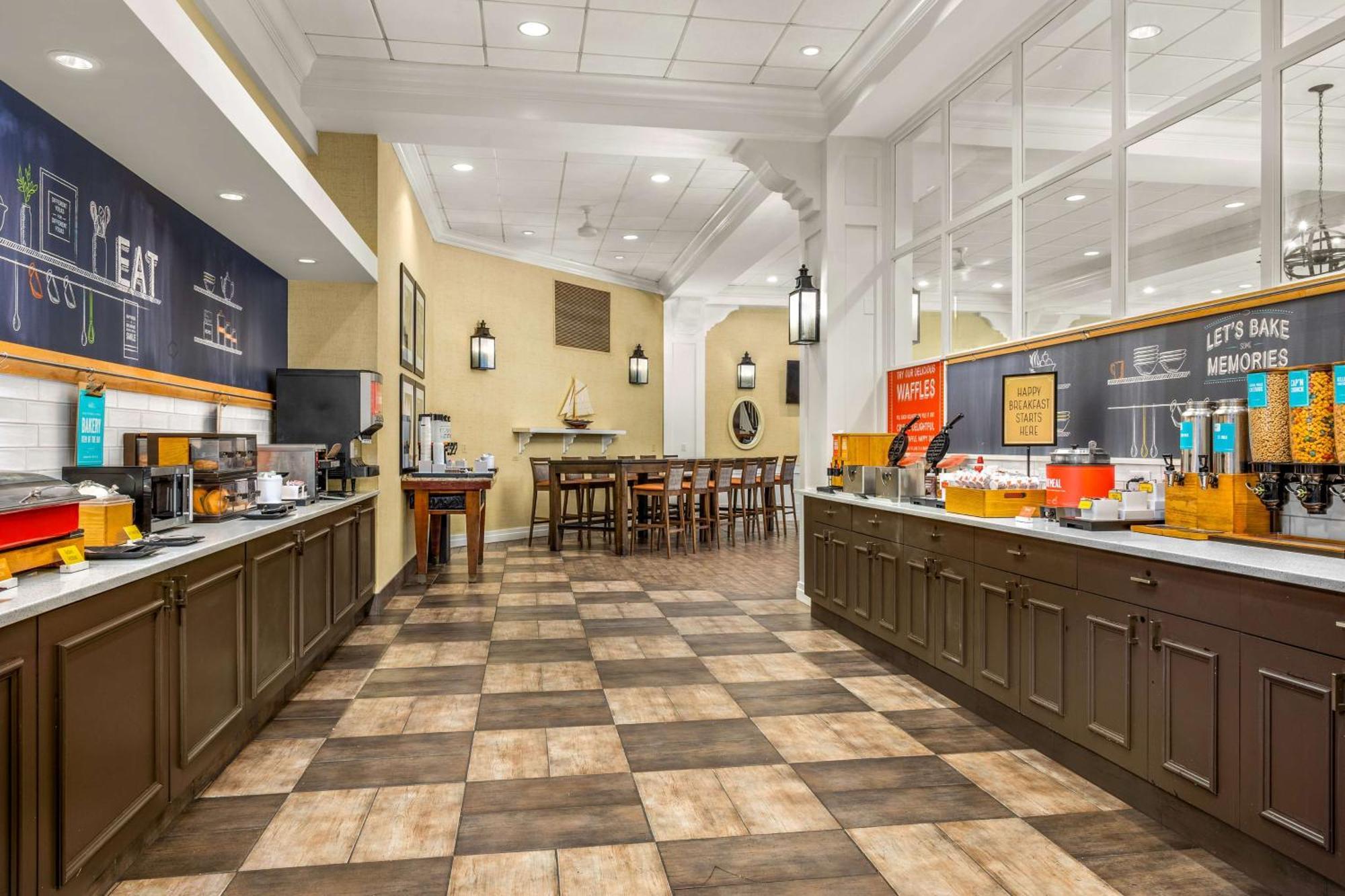 Hampton Inn Boston-Natick Ngoại thất bức ảnh