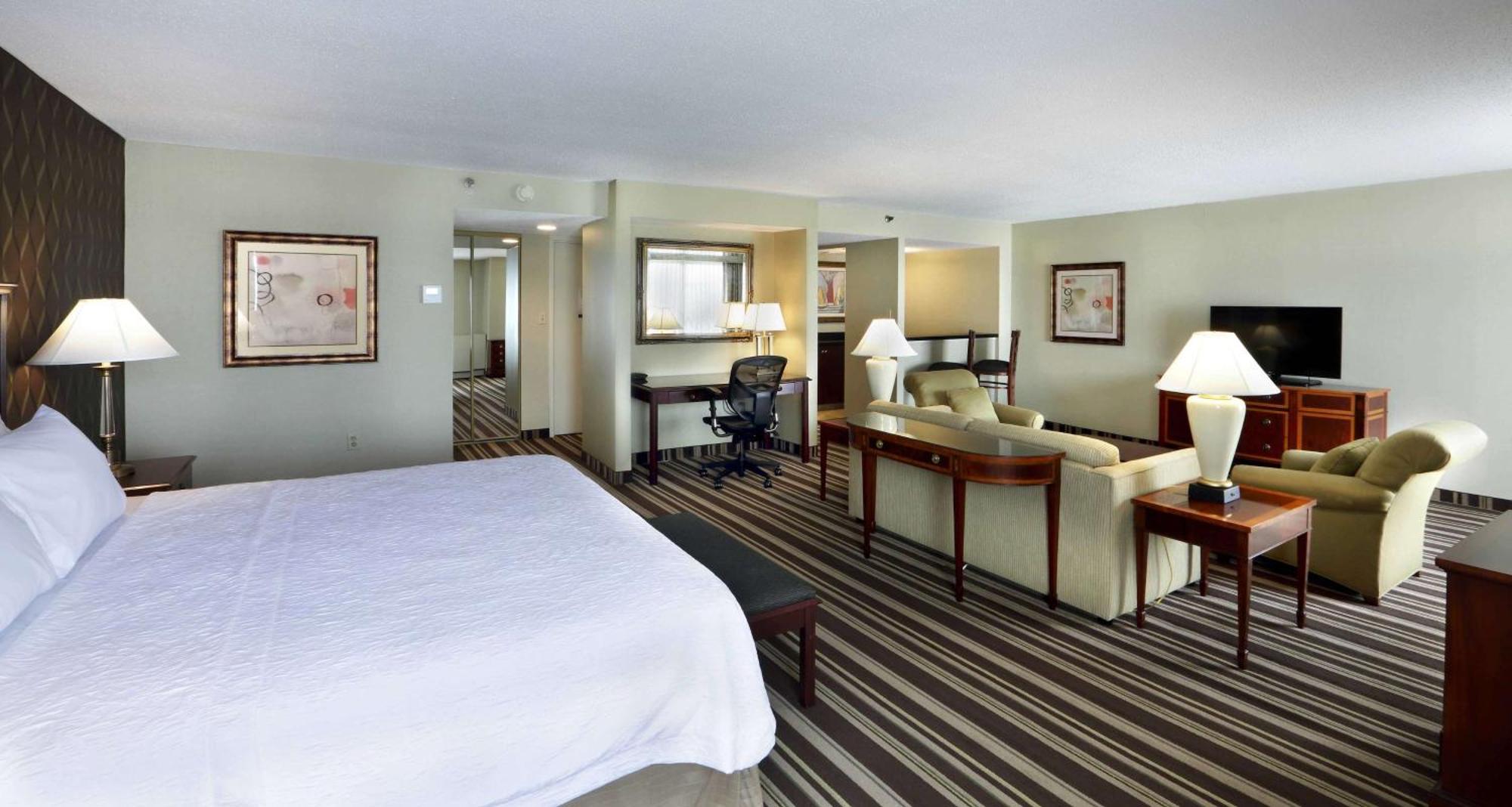 Hampton Inn Boston-Natick Ngoại thất bức ảnh
