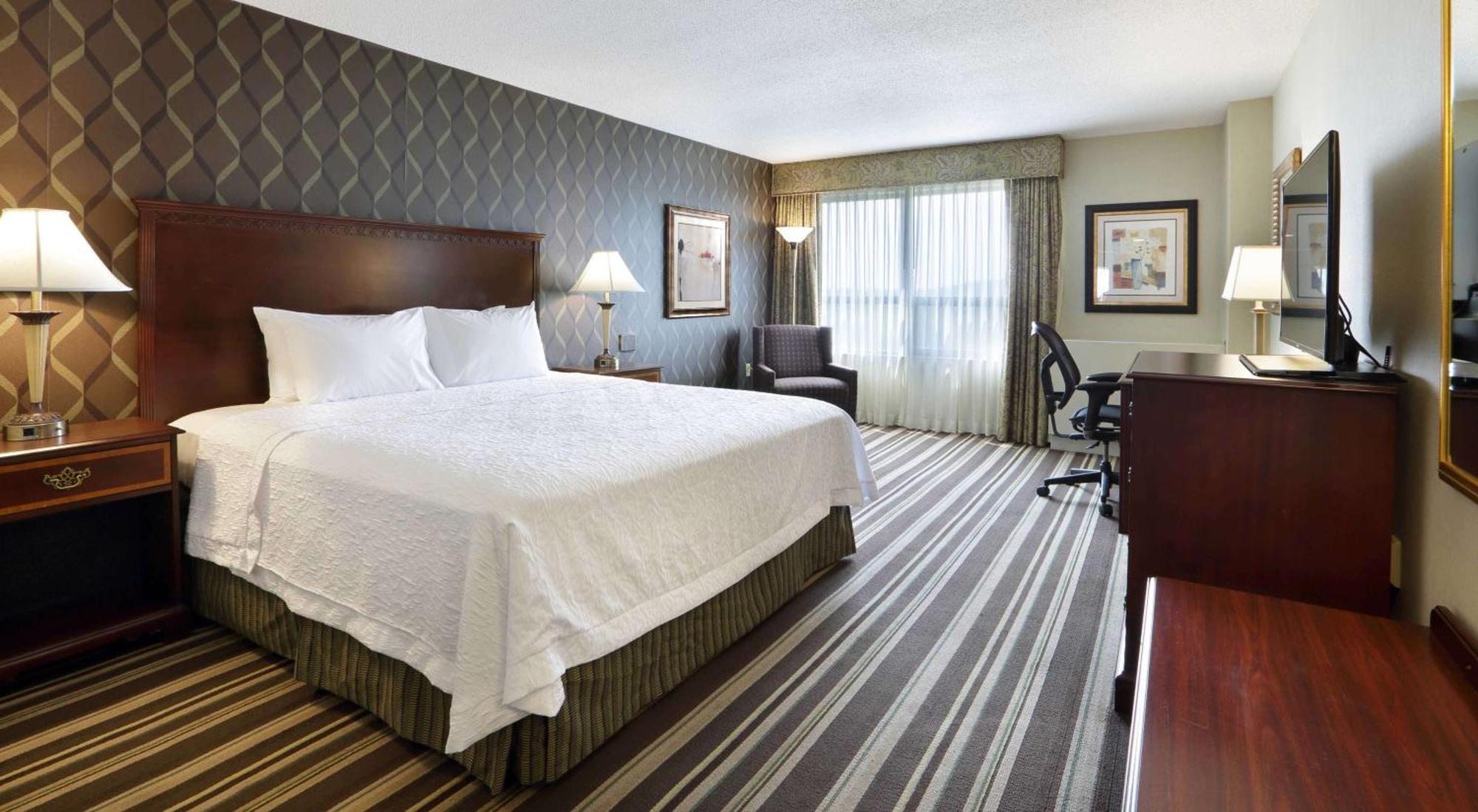 Hampton Inn Boston-Natick Ngoại thất bức ảnh
