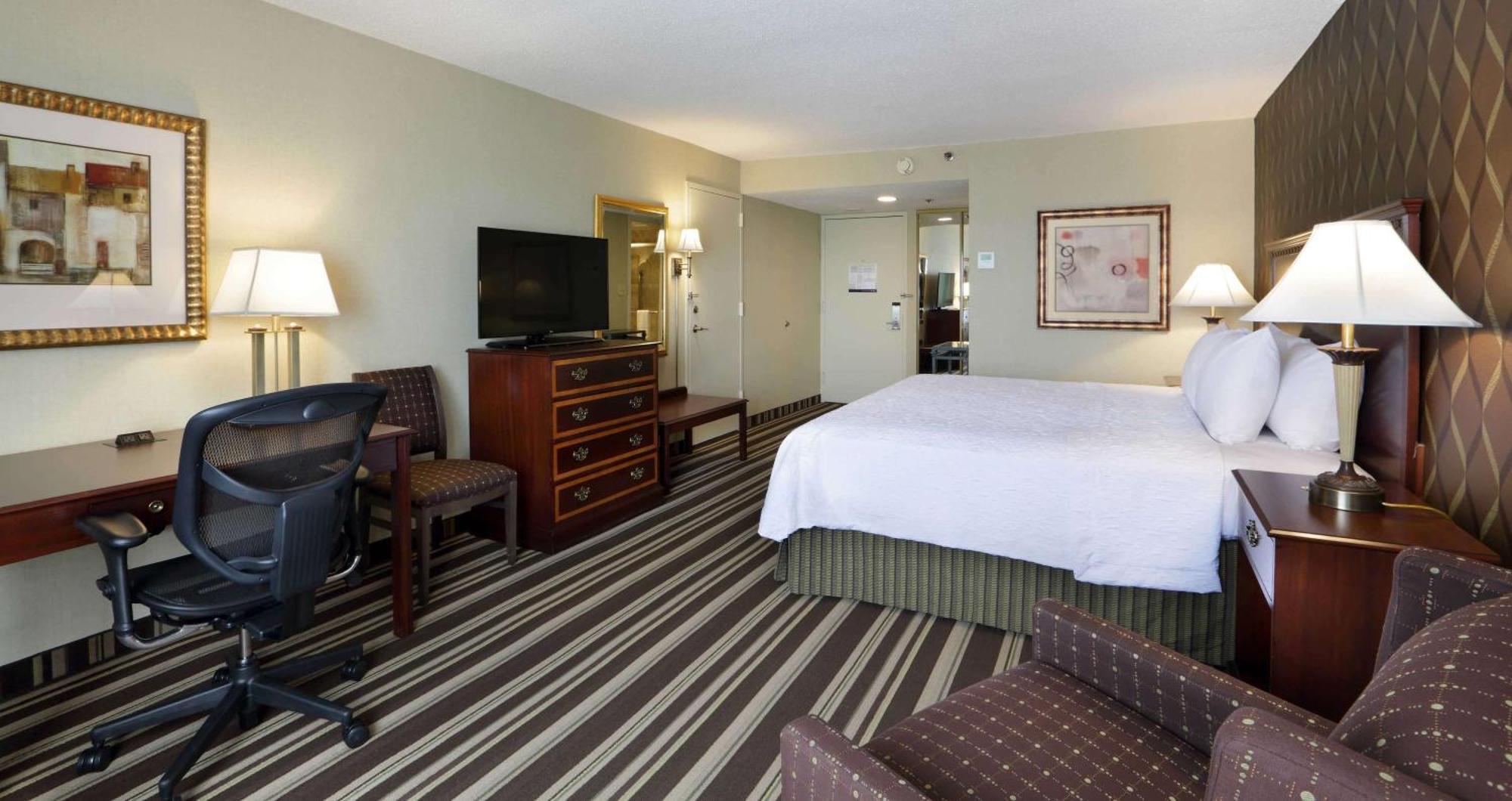 Hampton Inn Boston-Natick Ngoại thất bức ảnh