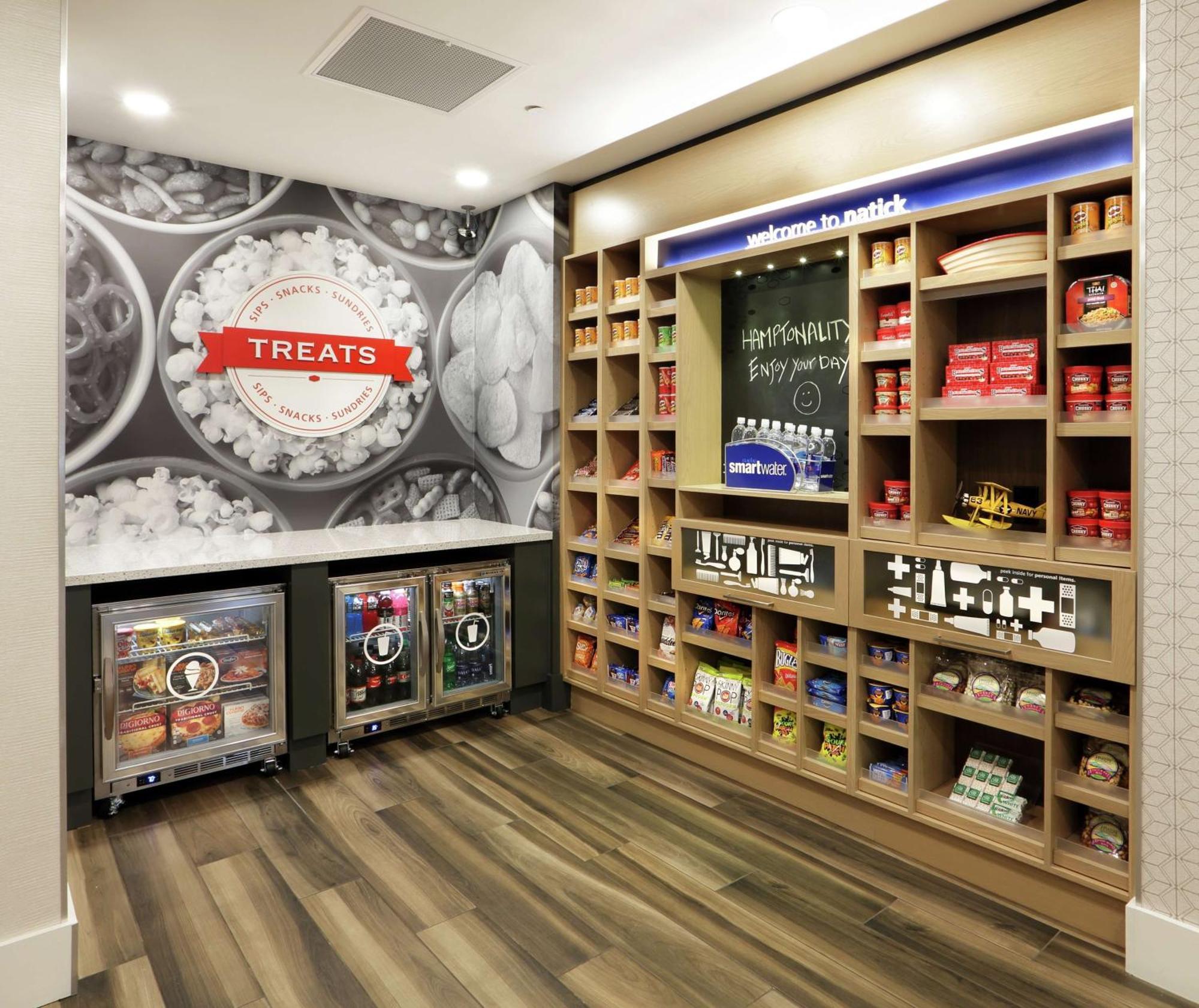 Hampton Inn Boston-Natick Ngoại thất bức ảnh