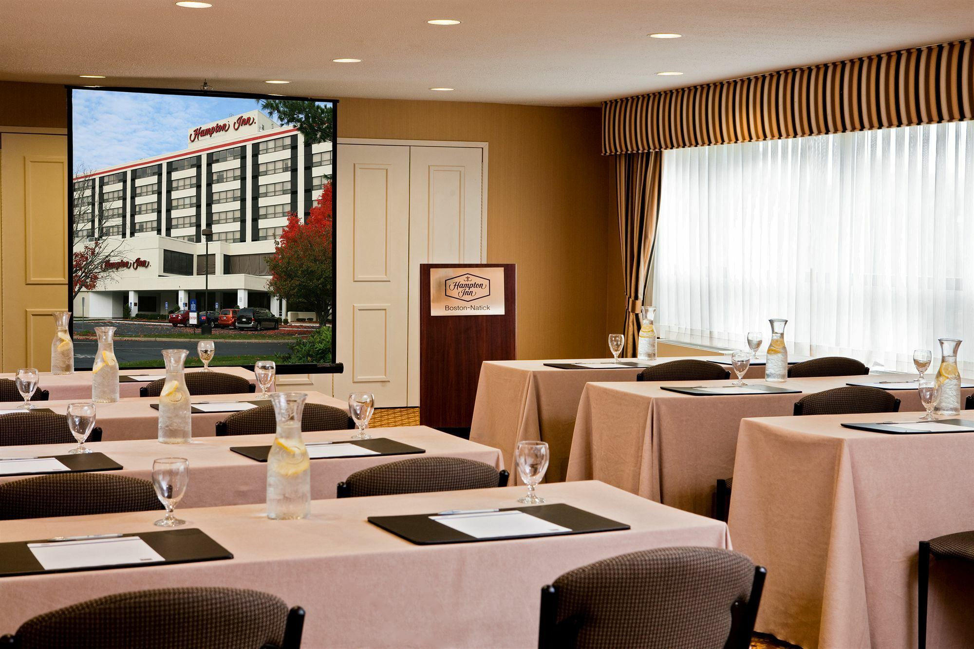 Hampton Inn Boston-Natick Ngoại thất bức ảnh